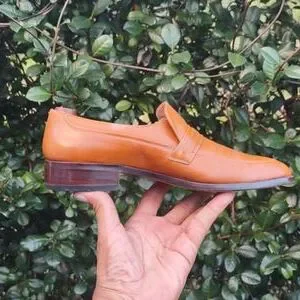 HENRI De VIGNON PARIS, MILAN NY MEN\'S VINTAGE LUXURY LEATHER ITALIAN LOAFER Shoes | Henri De Vignon Paris Milan Ny Mens Vintage Luxury  main image 2